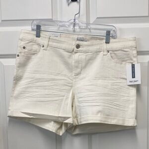 True Craft Mid Rise Shorts